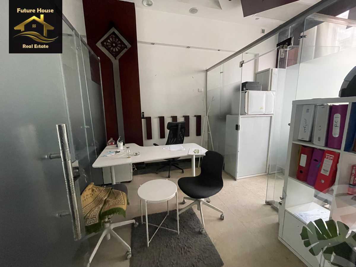 https://aqarmap.com.eg/ar/listing/5755770-for-rent-cairo-new-cairo-compounds-top-90-mall