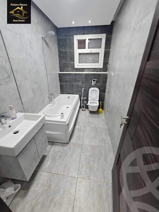 https://aqarmap.com.eg/en/listing/5756251-for-rent-cairo-el-maadi-compounds-rayhanah-plaza