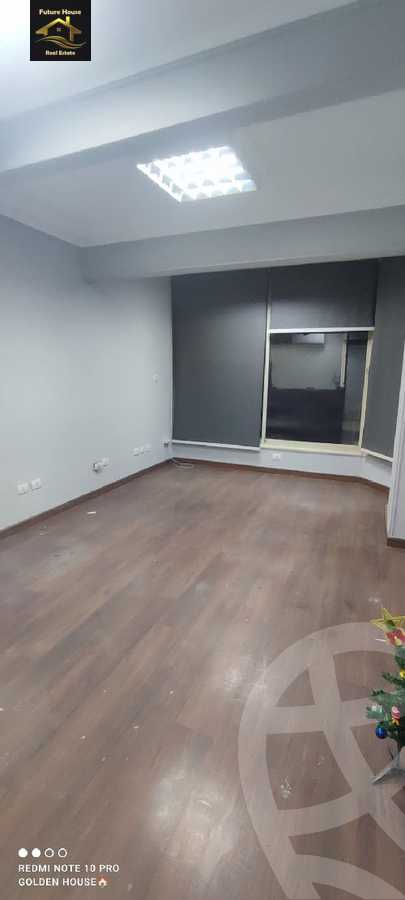 https://aqarmap.com.eg/en/listing/5756251-for-rent-cairo-el-maadi-compounds-rayhanah-plaza
