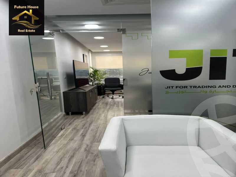https://aqarmap.com.eg/ar/listing/5788620-for-rent-cairo-new-cairo-compounds-tryfywm-skwyr-mwl-nm-llttwyr