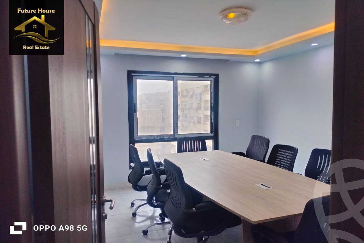 https://aqarmap.com.eg/en/listing/5792523-for-rent-cairo-el-maadi-compounds-rayhanah-plaza