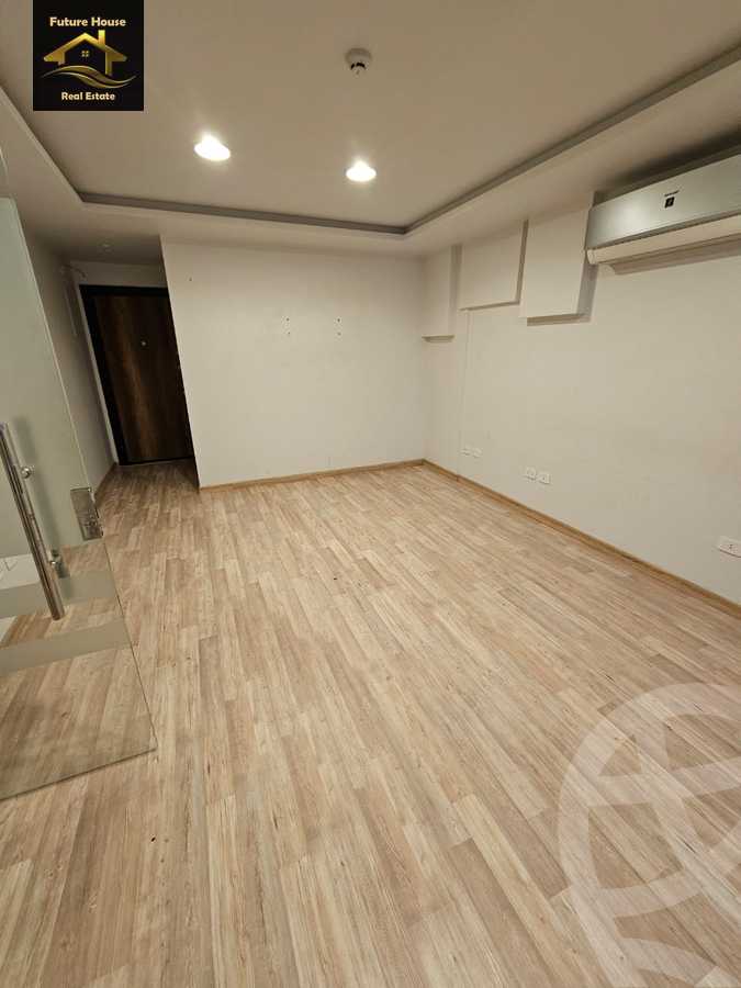 https://aqarmap.com.eg/en/listing/5792621-for-rent-cairo-el-maadi-compounds-rayhanah-plaza