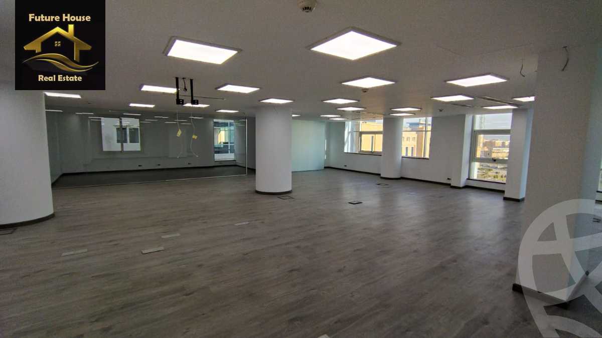 https://aqarmap.com.eg/ar/listing/5792127-for-rent-cairo-el-maadi-compounds-rayhanah-plaza