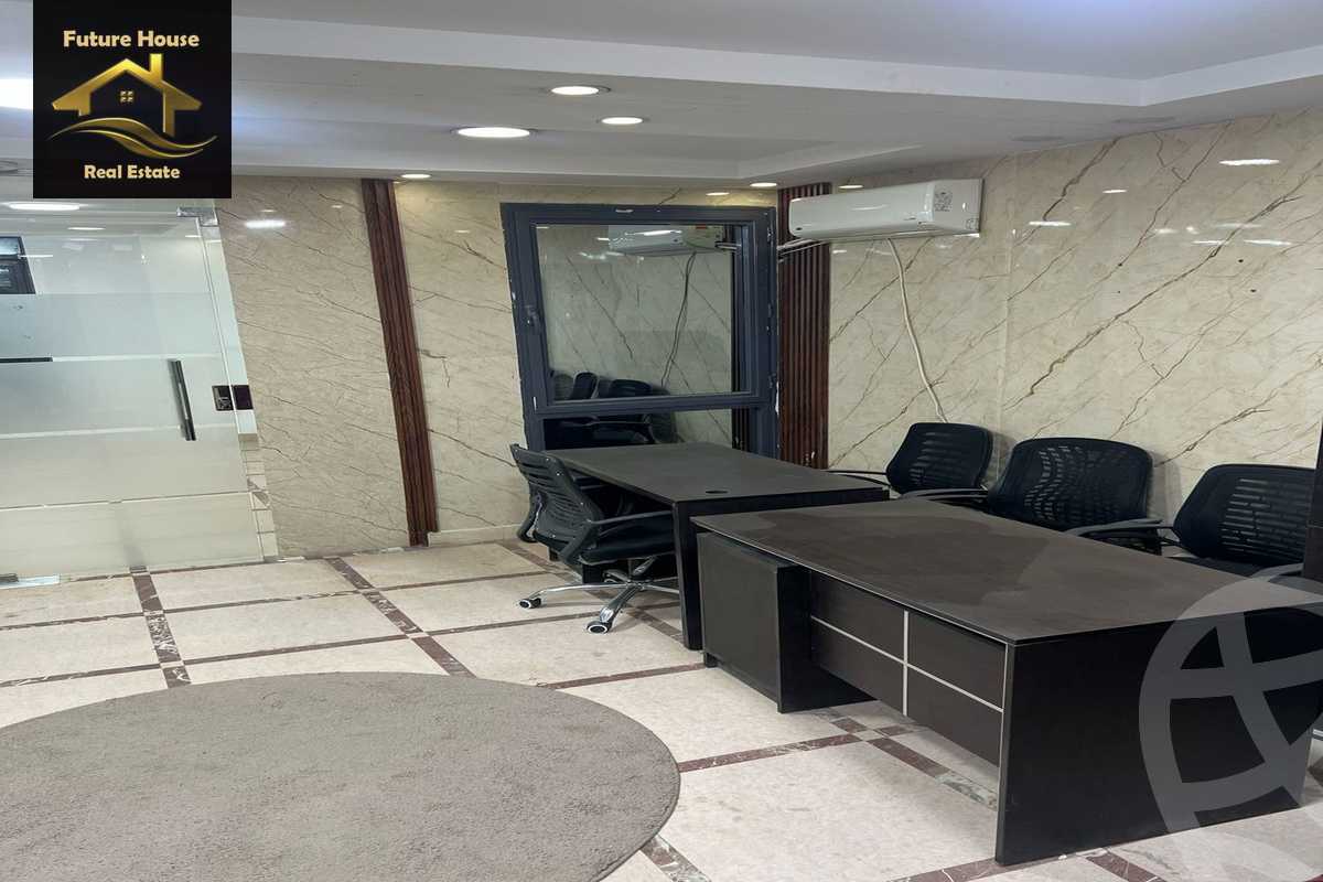 https://aqarmap.com.eg/en/listing/5802225-for-rent-cairo-el-maadi-compounds-rayhanah-plaza