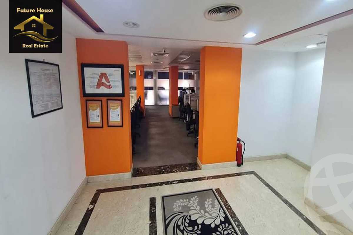 https://aqarmap.com.eg/ar/listing/5802295-for-rent-cairo-el-maadi-compounds-rayhanah-plaza