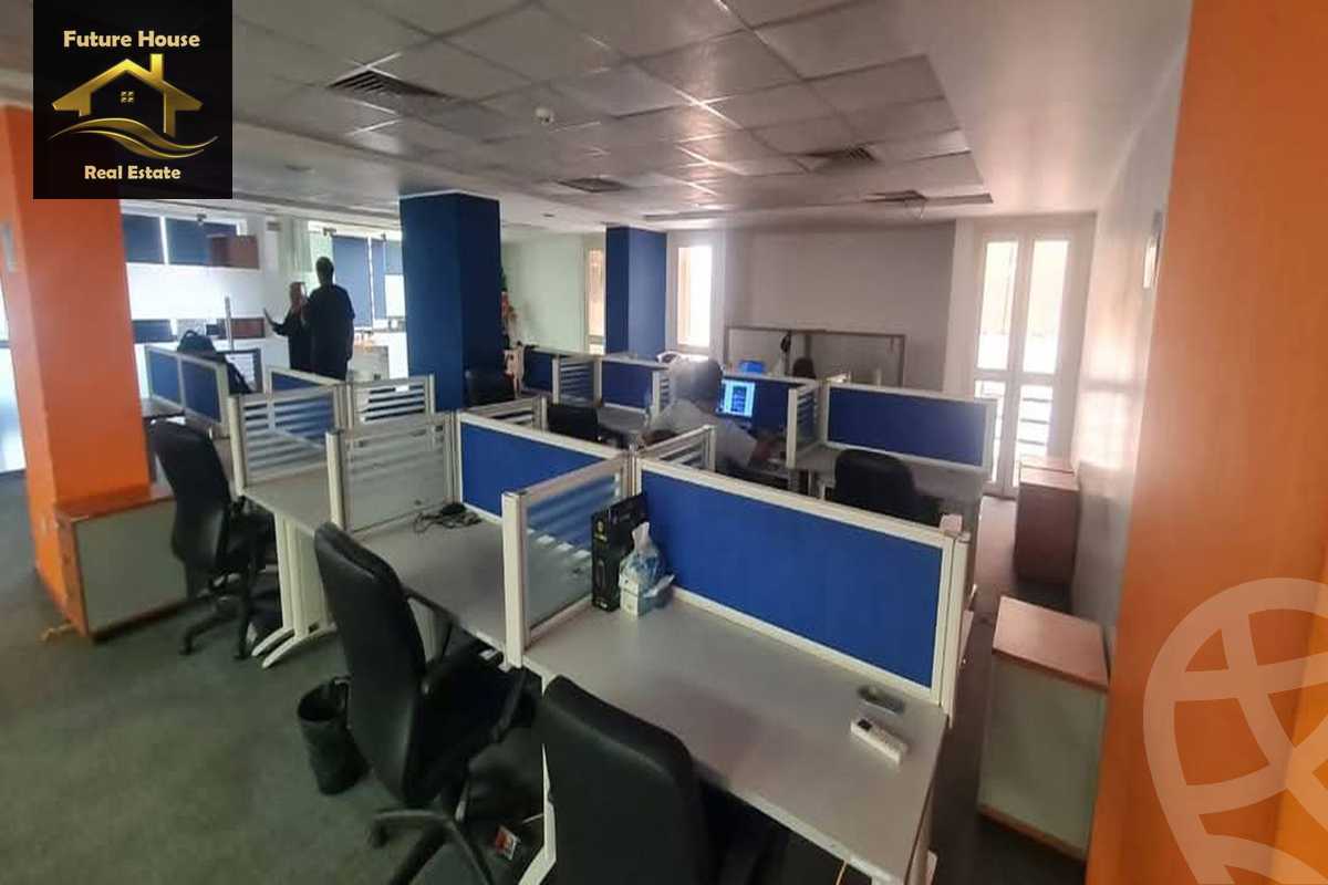 https://aqarmap.com.eg/ar/listing/5802295-for-rent-cairo-el-maadi-compounds-rayhanah-plaza