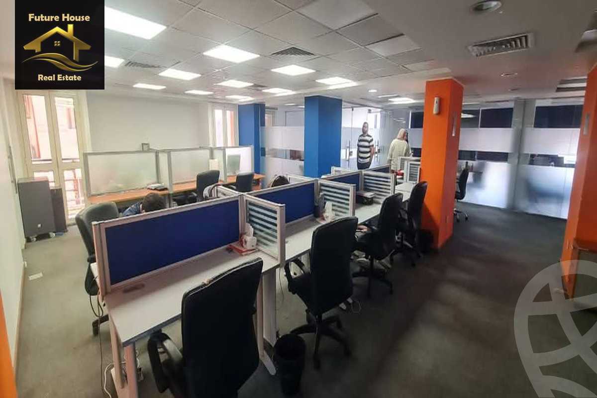https://aqarmap.com.eg/ar/listing/5802295-for-rent-cairo-el-maadi-compounds-rayhanah-plaza
