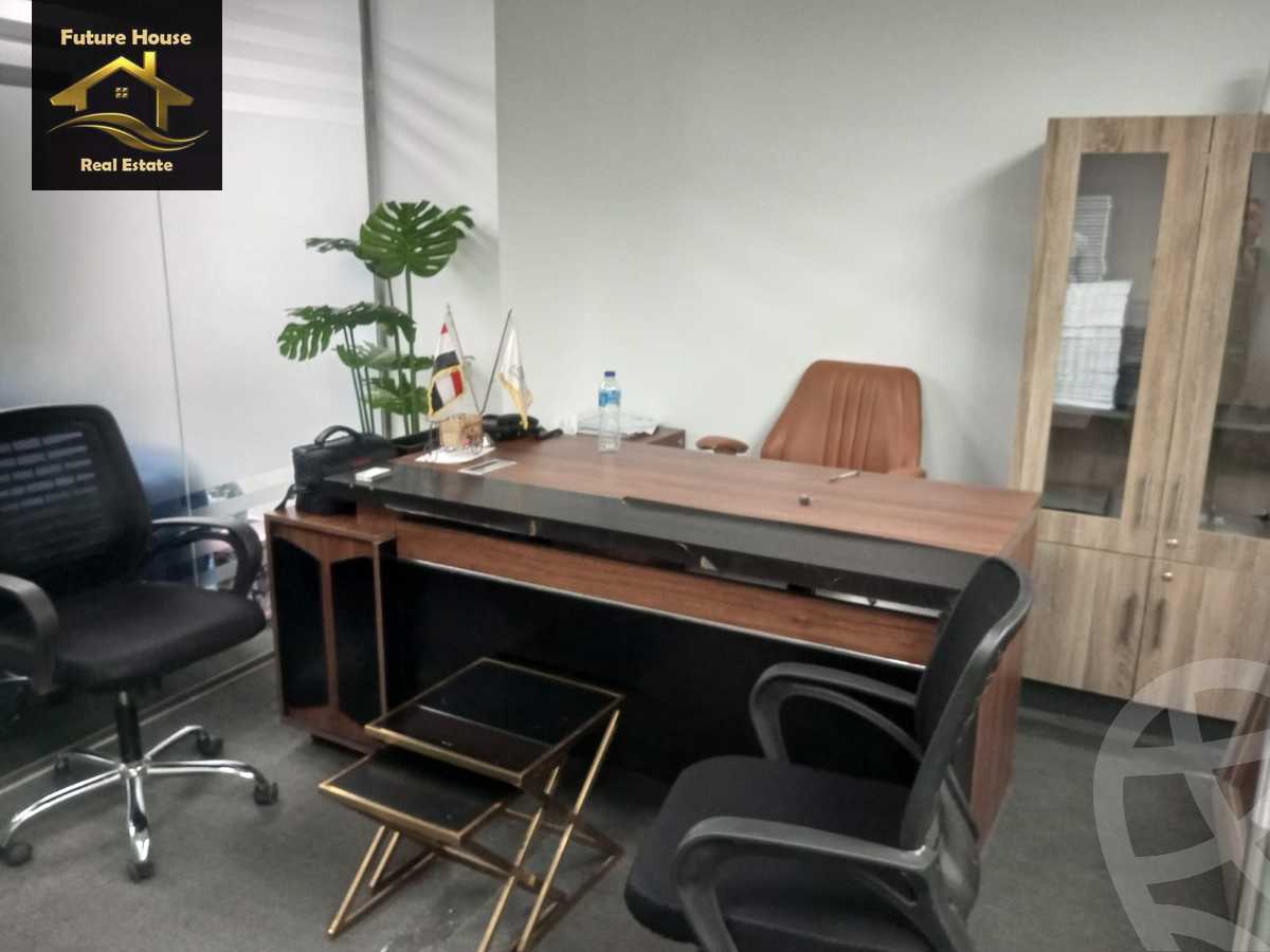 https://aqarmap.com.eg/ar/listing/5805719-for-rent-cairo-new-cairo-90th-street-northern-90th-street