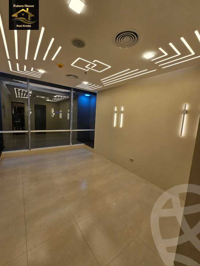 https://aqarmap.com.eg/en/listing/5805745-for-rent-cairo-new-cairo-compounds-kyrw-kbytl-sntr-ktlyst-llttwyr