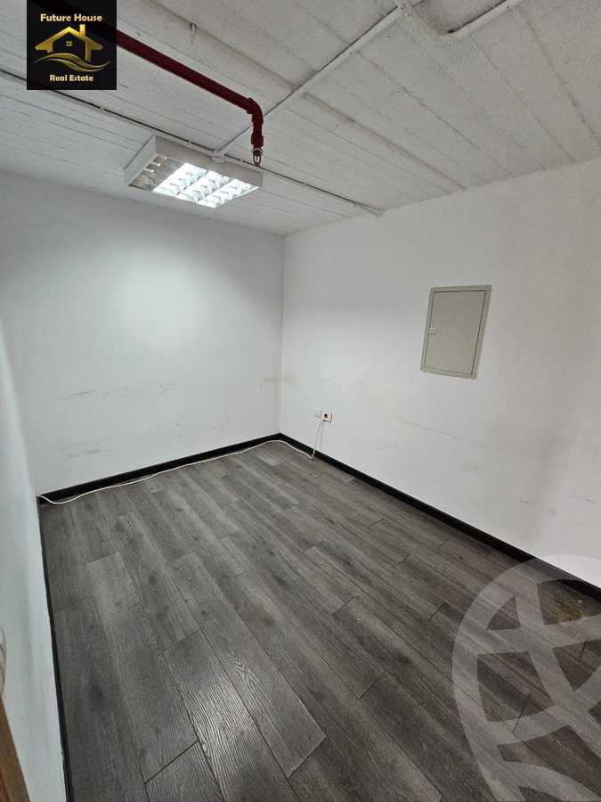 https://aqarmap.com.eg/ar/listing/5805775-for-rent-cairo-new-cairo-90th-street-northern-90th-street