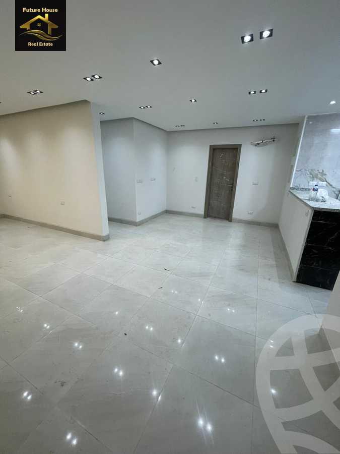 https://aqarmap.com.eg/en/listing/5811898-for-rent-cairo-new-cairo-el-kattameya-compounds-in-kattameya-crystal-plaza