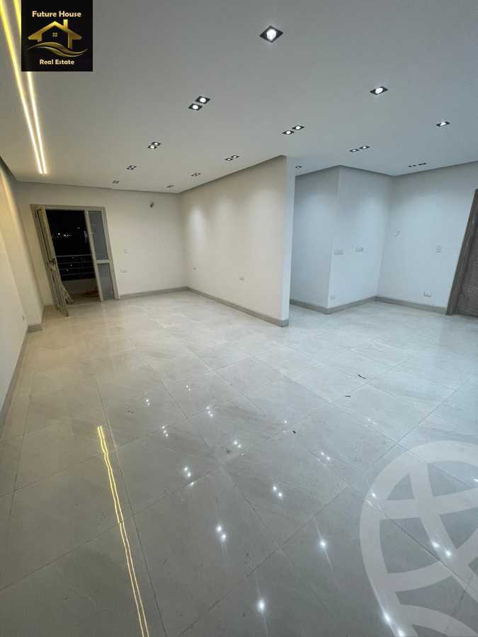 https://aqarmap.com.eg/en/listing/5811898-for-rent-cairo-new-cairo-el-kattameya-compounds-in-kattameya-crystal-plaza