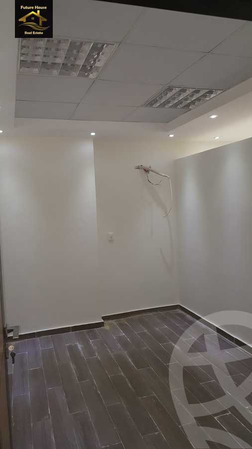 https://aqarmap.com.eg/en/listing/5811898-for-rent-cairo-new-cairo-el-kattameya-compounds-in-kattameya-crystal-plaza
