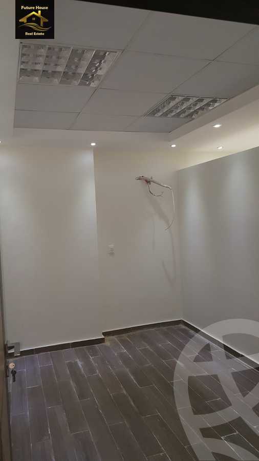 https://aqarmap.com.eg/en/listing/5811898-for-rent-cairo-new-cairo-el-kattameya-compounds-in-kattameya-crystal-plaza