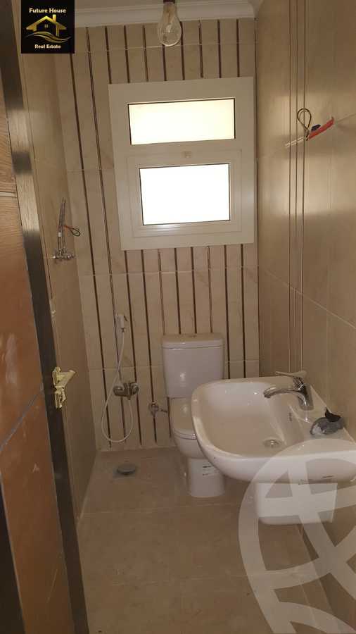 https://aqarmap.com.eg/en/listing/5811898-for-rent-cairo-new-cairo-el-kattameya-compounds-in-kattameya-crystal-plaza