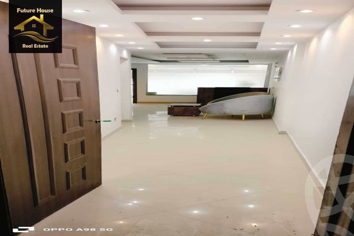 https://aqarmap.com.eg/ar/listing/5814959-for-rent-cairo-el-maadi-compounds-rayhanah-plaza