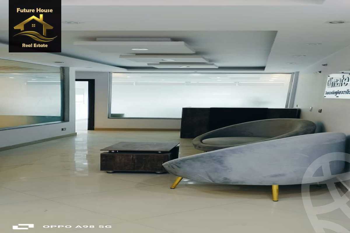 https://aqarmap.com.eg/ar/listing/5814959-for-rent-cairo-el-maadi-compounds-rayhanah-plaza