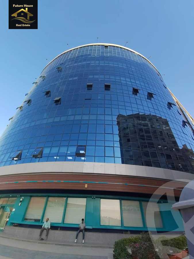 https://aqarmap.com.eg/ar/listing/5814959-for-rent-cairo-el-maadi-compounds-rayhanah-plaza