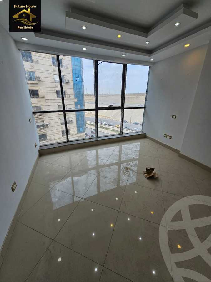 https://aqarmap.com.eg/en/listing/5825554-for-rent-cairo-el-maadi-compounds-rayhanah-plaza