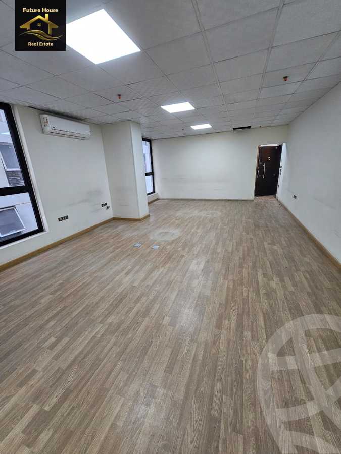 https://aqarmap.com.eg/en/listing/5825554-for-rent-cairo-el-maadi-compounds-rayhanah-plaza