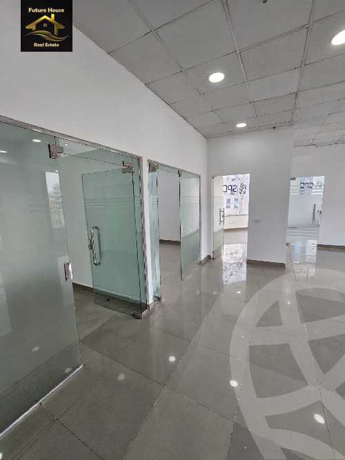 https://aqarmap.com.eg/ar/listing/5825896-for-rent-cairo-el-maadi-compounds-rayhanah-plaza