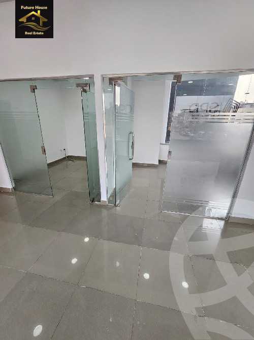 https://aqarmap.com.eg/ar/listing/5825896-for-rent-cairo-el-maadi-compounds-rayhanah-plaza