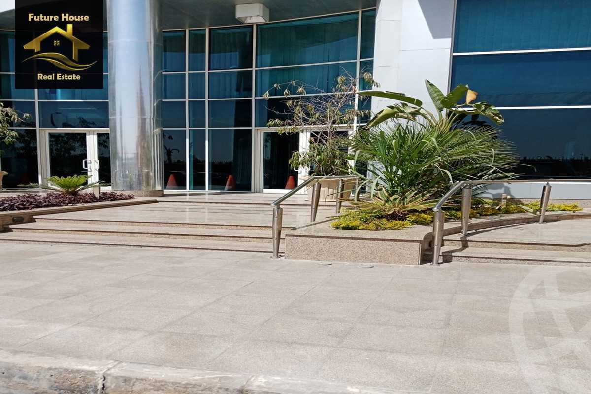 https://aqarmap.com.eg/ar/listing/5825760-for-rent-cairo-el-maadi-compounds-rayhanah-plaza