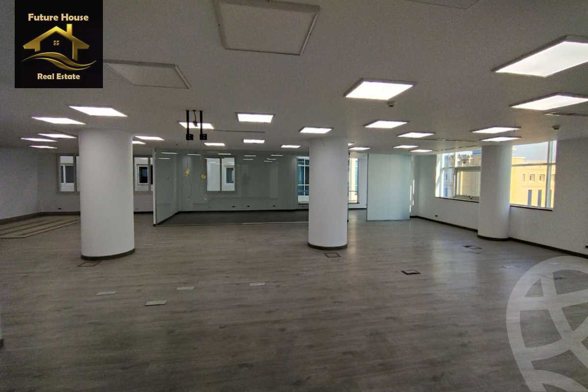 https://aqarmap.com.eg/ar/listing/5825760-for-rent-cairo-el-maadi-compounds-rayhanah-plaza