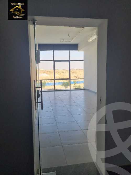 https://aqarmap.com.eg/ar/listing/5843030-for-rent-cairo-new-cairo-compounds-the-water-way