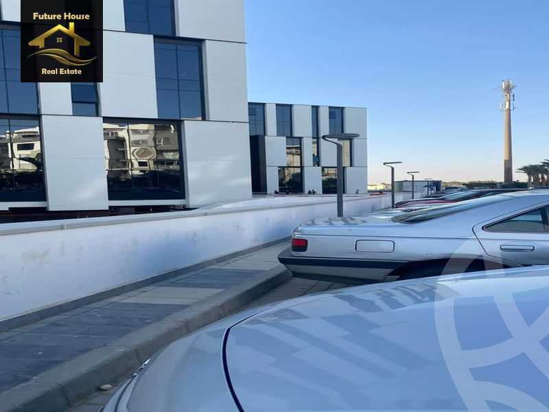 https://aqarmap.com.eg/en/listing/5849423-for-rent-cairo-new-cairo-compounds-hyde-park-business-district