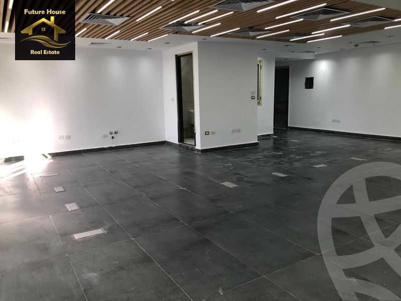 https://aqarmap.com.eg/en/listing/5849423-for-rent-cairo-new-cairo-compounds-hyde-park-business-district