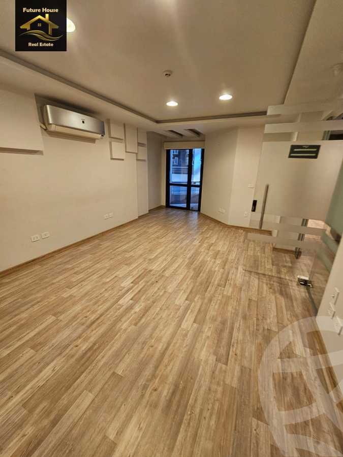 https://aqarmap.com.eg/en/listing/5849920-for-rent-cairo-el-maadi-compounds-rayhanah-plaza