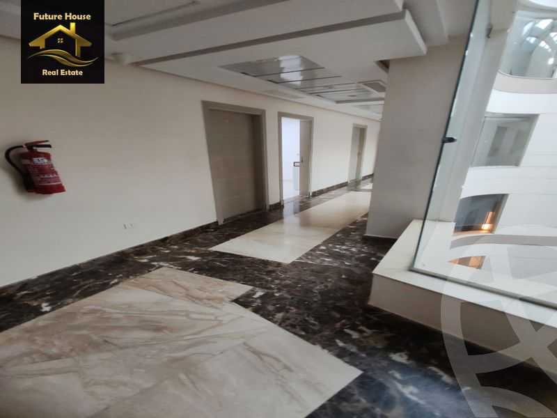 https://aqarmap.com.eg/en/listing/5853532-for-rent-cairo-new-cairo-compounds-kyrw-kbytl-sntr-ktlyst-llttwyr