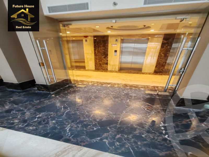 https://aqarmap.com.eg/en/listing/5853532-for-rent-cairo-new-cairo-compounds-kyrw-kbytl-sntr-ktlyst-llttwyr