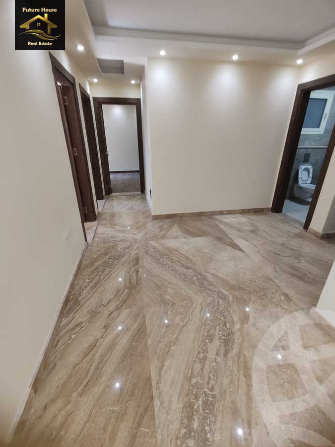 https://aqarmap.com.eg/en/listing/5861055-for-rent-cairo-el-maadi-compounds-rayhanah-plaza