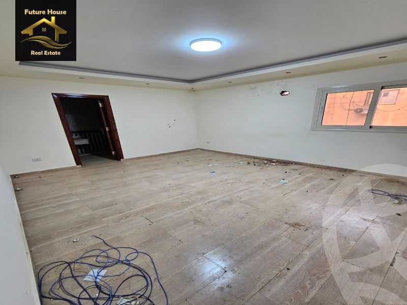 https://aqarmap.com.eg/ar/listing/5863353-for-rent-cairo-el-maadi-compounds-rayhanah-plaza