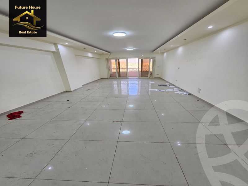 https://aqarmap.com.eg/ar/listing/5863353-for-rent-cairo-el-maadi-compounds-rayhanah-plaza