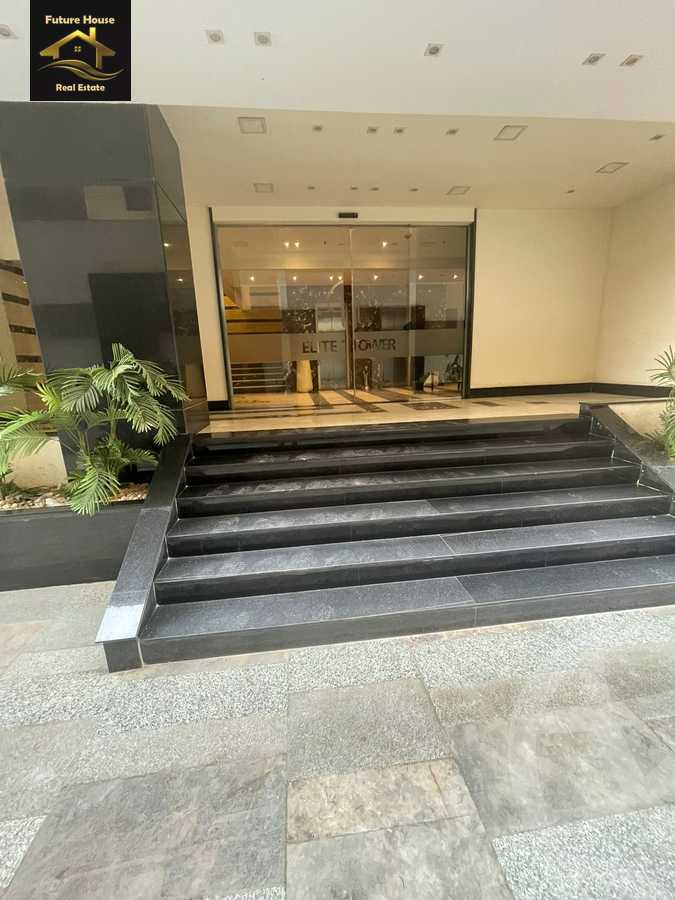 https://aqarmap.com.eg/ar/listing/5864821-for-rent-cairo-el-maadi-compounds-rayhanah-plaza