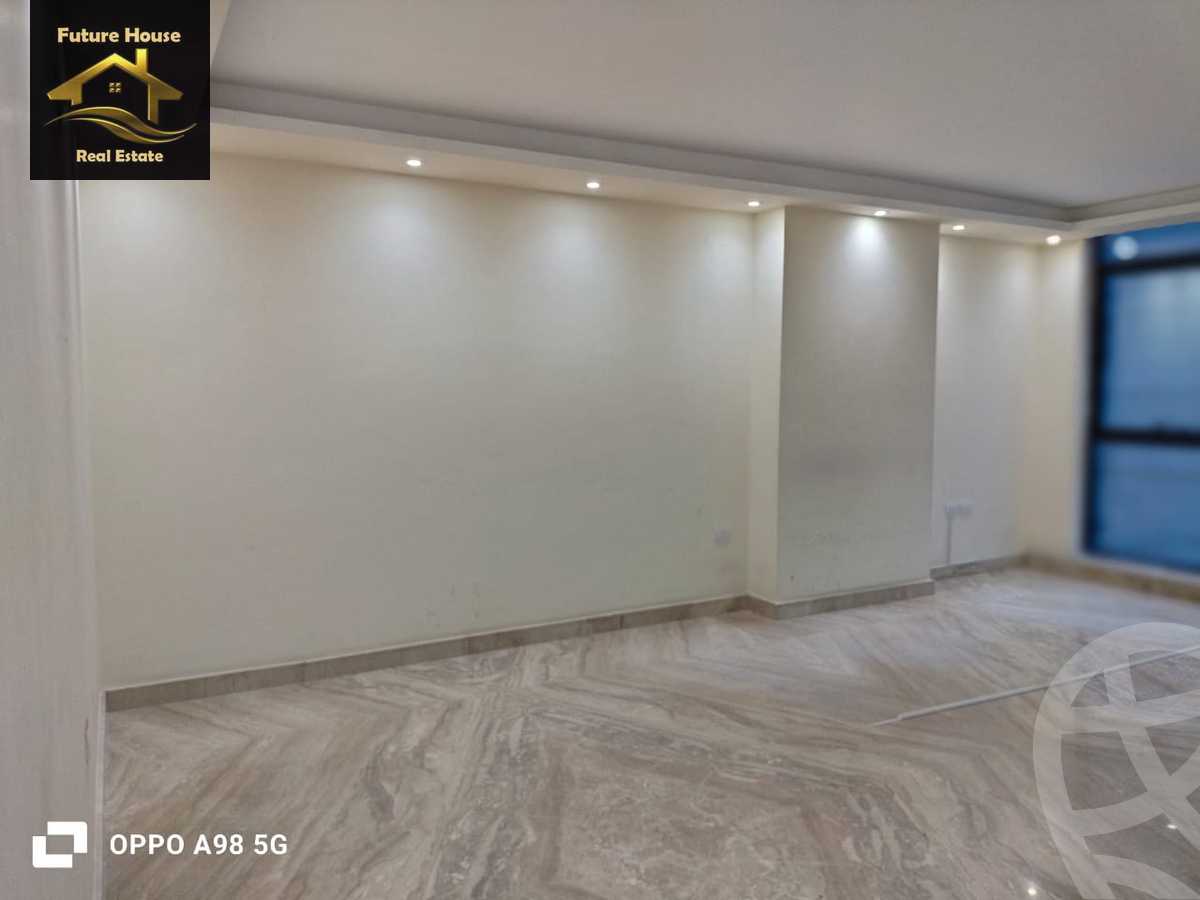 https://aqarmap.com.eg/en/listing/5864850-for-rent-cairo-el-maadi-compounds-rayhanah-plaza