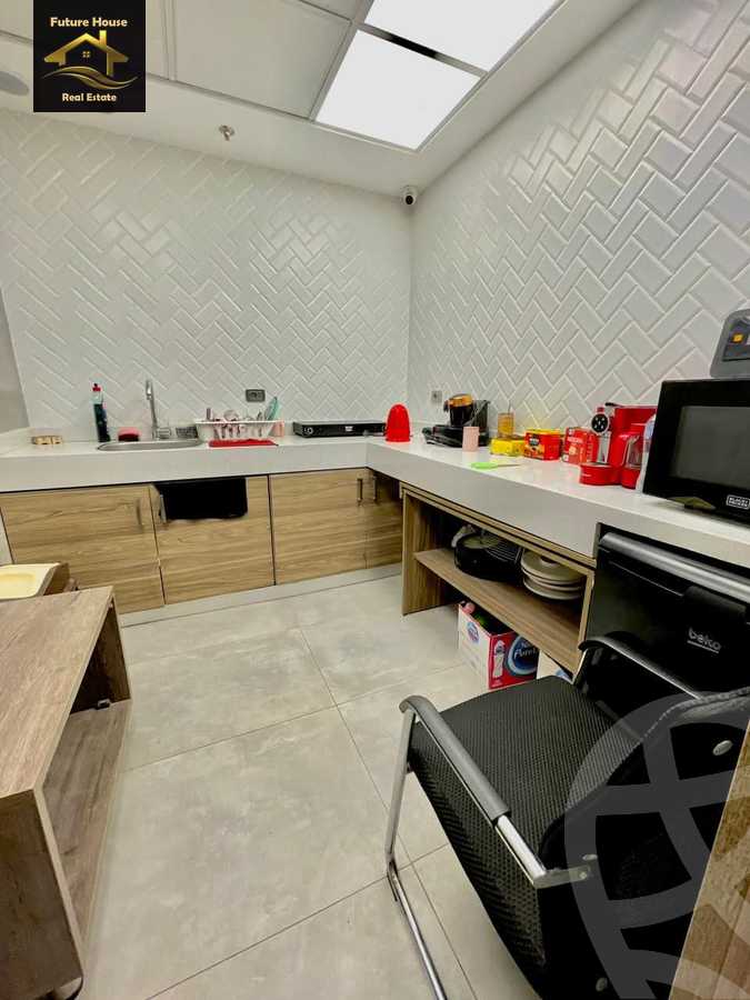 https://aqarmap.com.eg/en/listing/5864913-for-rent-cairo-new-cairo-el-kattameya-compounds-in-kattameya-crystal-plaza