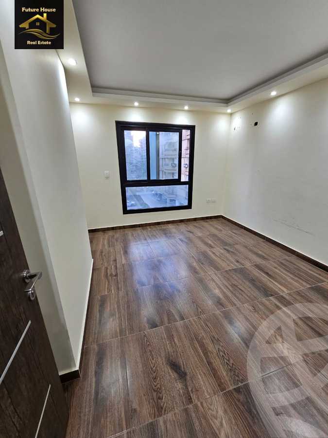 https://aqarmap.com.eg/en/listing/5872103-for-rent-cairo-el-maadi-compounds-rayhanah-plaza