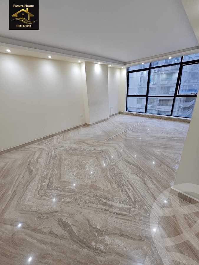 https://aqarmap.com.eg/en/listing/5872103-for-rent-cairo-el-maadi-compounds-rayhanah-plaza
