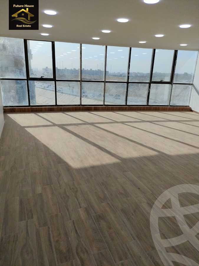 https://aqarmap.com.eg/ar/listing/5884907-for-rent-cairo-el-maadi-compounds-rayhanah-plaza