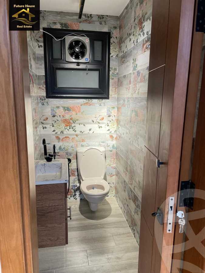 https://aqarmap.com.eg/ar/listing/5894662-for-rent-cairo-el-maadi-compounds-rayhanah-plaza
