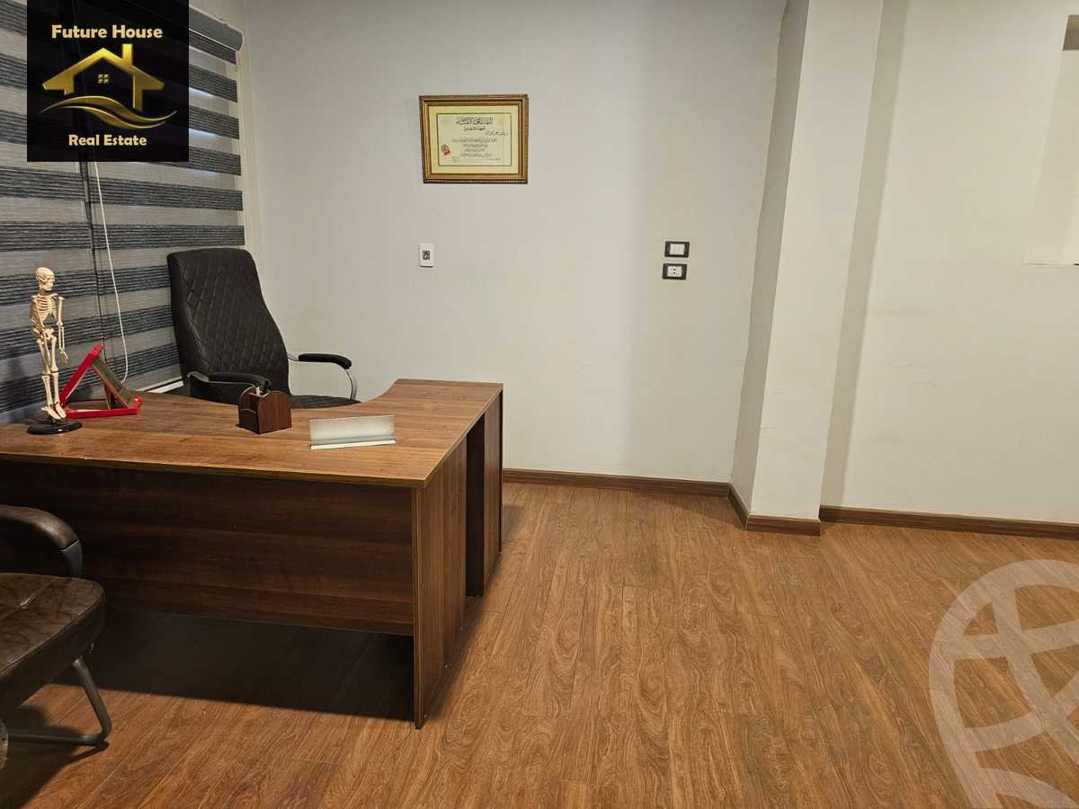 https://aqarmap.com.eg/ar/listing/5958348-for-rent-cairo-mokattam-lhdb-l-ly-shareaa-9