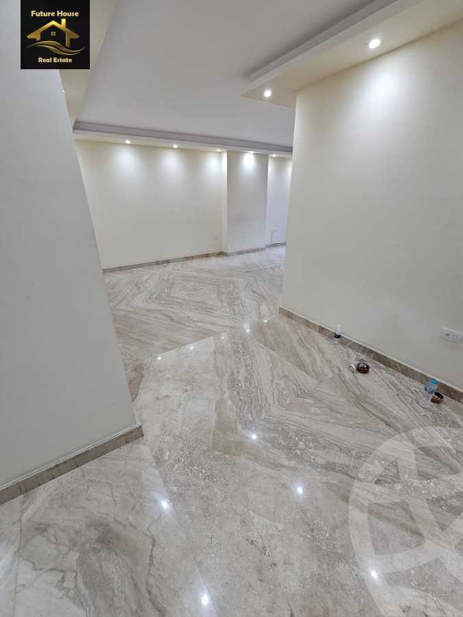 https://aqarmap.com.eg/en/listing/5991799-for-rent-cairo-el-maadi-compounds-rayhanah-plaza