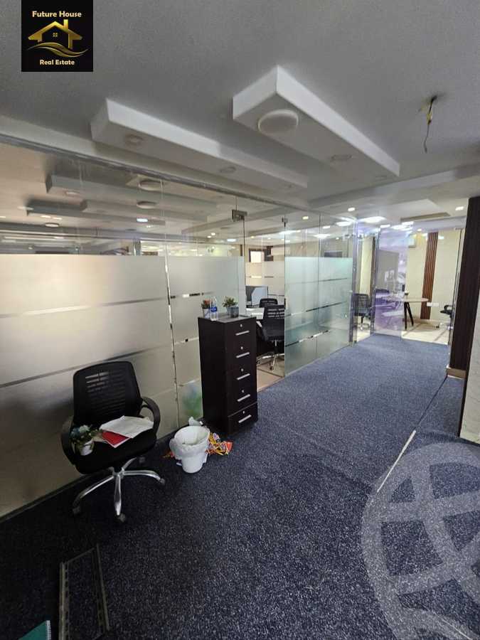 https://aqarmap.com.eg/en/listing/6006391-for-rent-cairo-el-maadi-compounds-rayhanah-plaza
