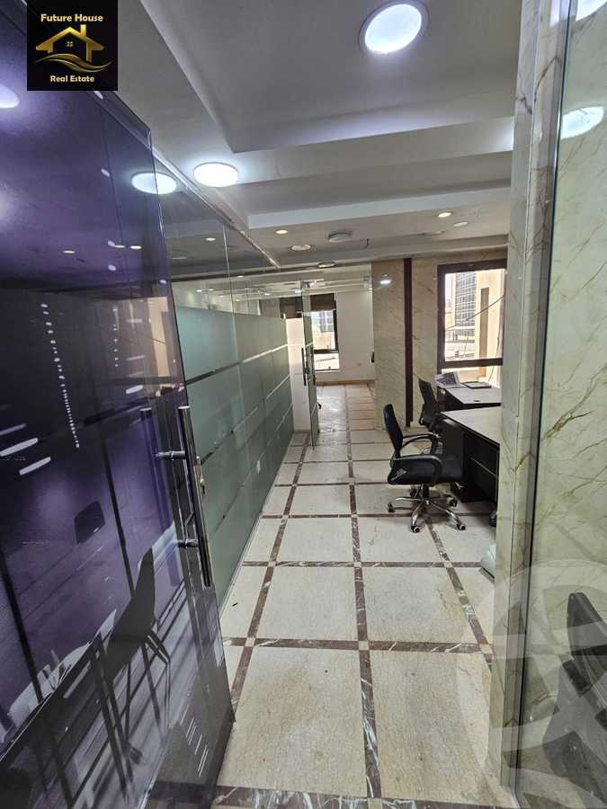 https://aqarmap.com.eg/en/listing/6006391-for-rent-cairo-el-maadi-compounds-rayhanah-plaza
