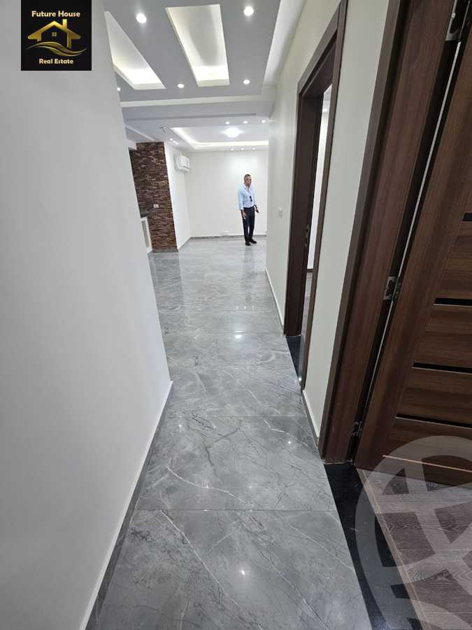 https://aqarmap.com.eg/en/listing/6023543-for-rent-cairo-el-maadi-compounds-rayhanah-plaza