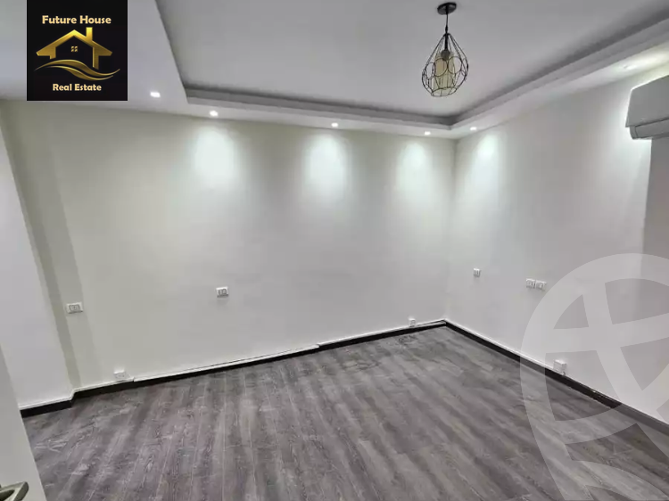 https://aqarmap.com.eg/en/listing/6044545-for-rent-cairo-el-maadi-compounds-rayhanah-plaza